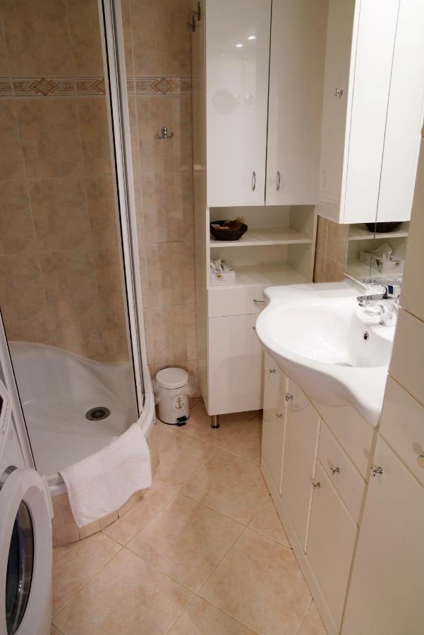 City Centre Apartment Demio การ์โลวีวารี ภายนอก รูปภาพ